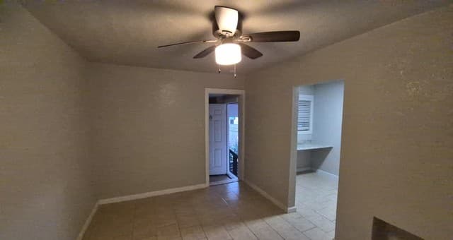 rental at 115  Caldwell St Unit 6 in San Antonio, TX — photo 3