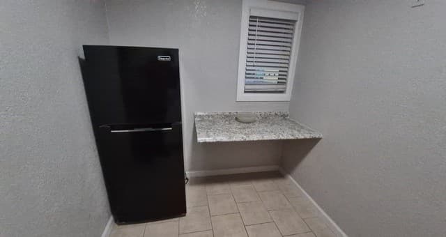 rental at 115  Caldwell St Unit 6 in San Antonio, TX — photo 5