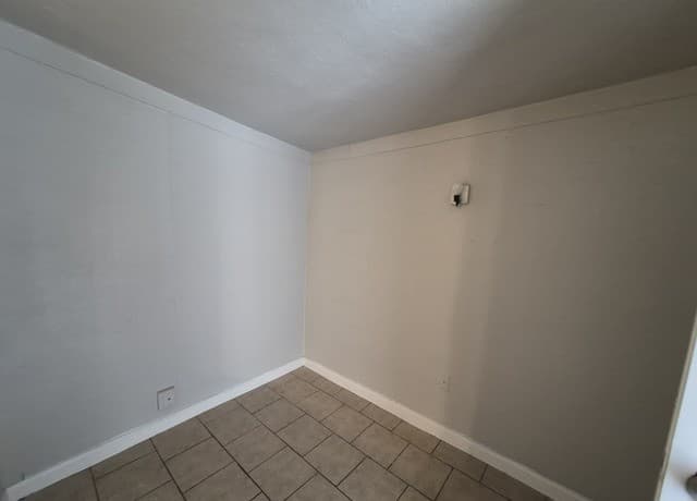 rental at 115  Caldwell St. Unit 8 in San Antonio, TX — photo 2