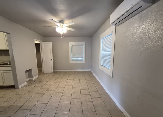 rental at 115  Caldwell St. Unit 8 in San Antonio, TX — photo 4