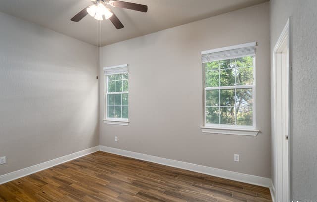 rental at 3067  View Ridge Dr Unit 11 in Spring Branch, TX — photo 2