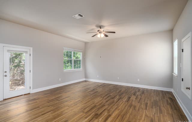 rental at 3067  View Ridge Dr Unit 11 in Spring Branch, TX — photo 3
