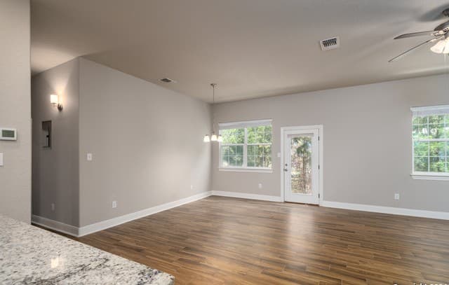 rental at 3067  View Ridge Dr Unit 11 in Spring Branch, TX — photo 5
