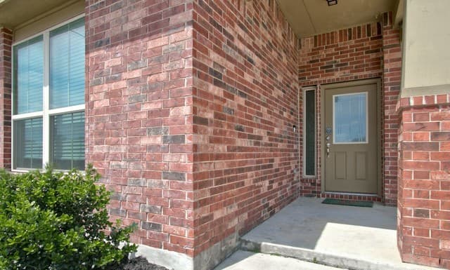 rental at 4315  Roundhay Park in Converse, TX — photo 3