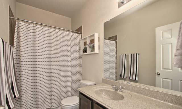 rental at 4315  Roundhay Park in Converse, TX — photo 5