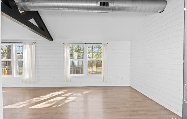 rental at 362  Avenue J in Poteet, TX — photo 4