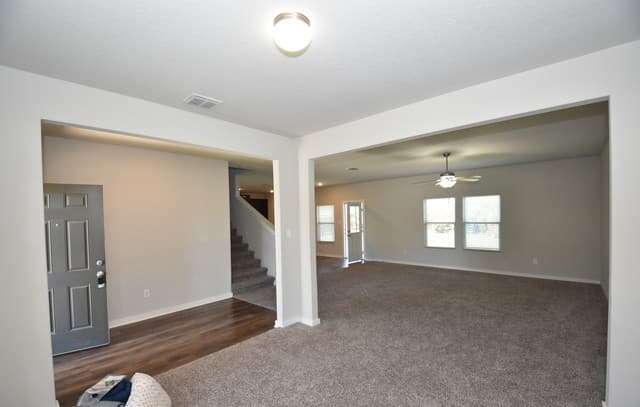 rental at 9111  Spigel Way in Converse, TX — photo 5