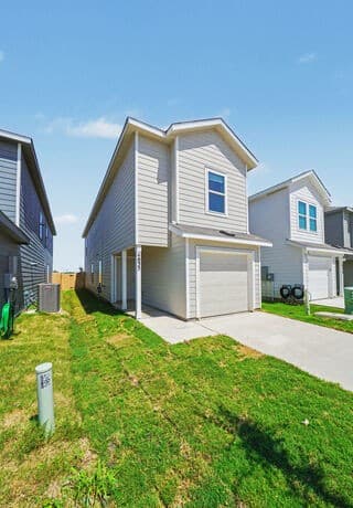 rental at 4835  Daisy Blossom in Converse, TX — photo 4