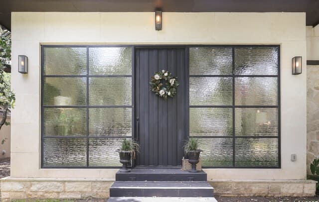 rental at 182 E Edgewood Pl in Alamo Heights, TX — photo 3