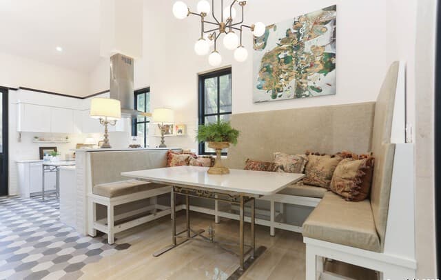 rental at 182 E Edgewood Pl in Alamo Heights, TX — photo 5