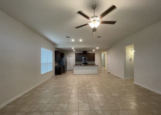 rental at 2241  Windswept Way in New Braunfels, TX — photo 2