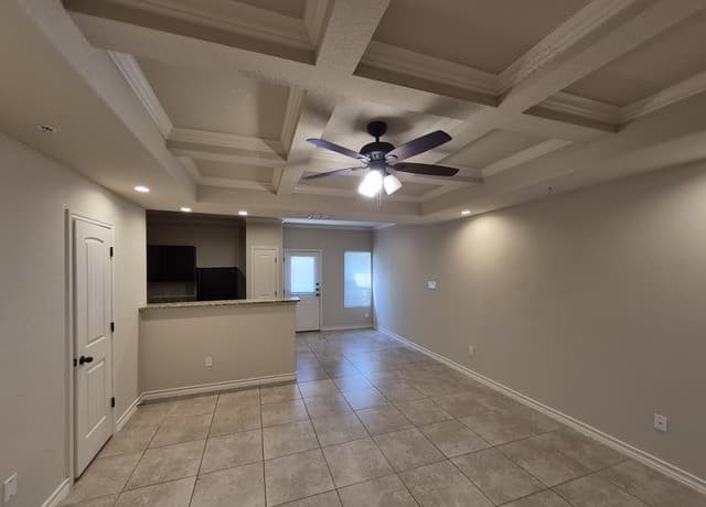 rental at 6618  Arancione Ave. Unit 103 in San Antonio, TX — photo 3
