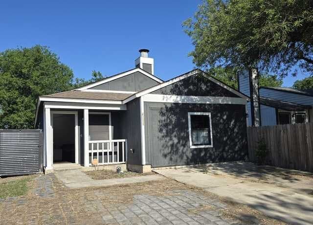 rental at 4111  Sunrise Terrace in San Antonio, TX — photo 2