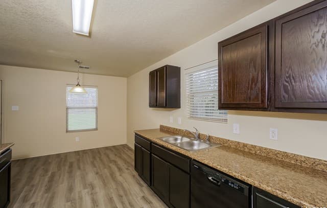rental at 7539  Spanish Dagger in San Antonio, TX — photo 2