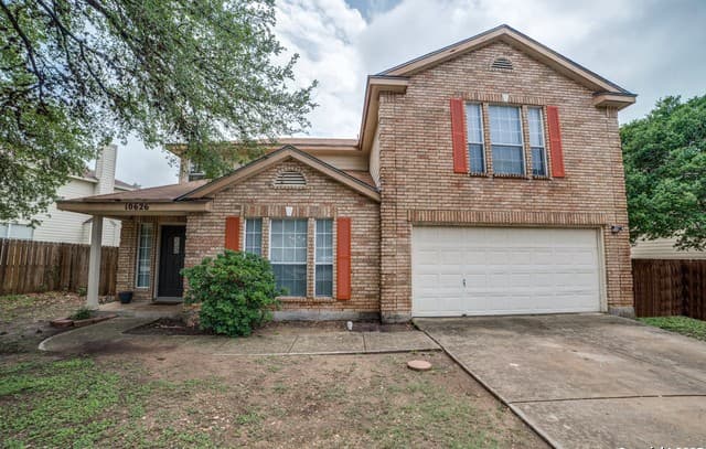 rental at 10626  Cat Mtn in San Antonio, TX — photo 3