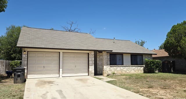 rental at 3043  Timber View in San Antonio, TX — photo 2