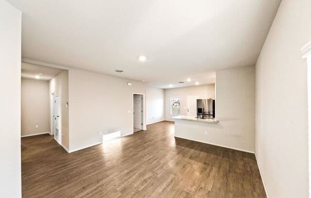 rental at 7663  Stud Dr. in Elmendorf, TX — photo 5