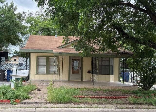 rental at 122  Tipton in San Antonio, TX — photo 3