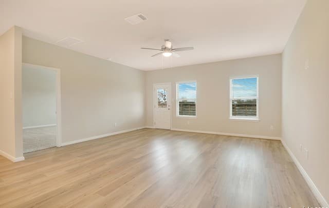rental at 1247  Meyers Mdw in New Braunfels, TX — photo 4