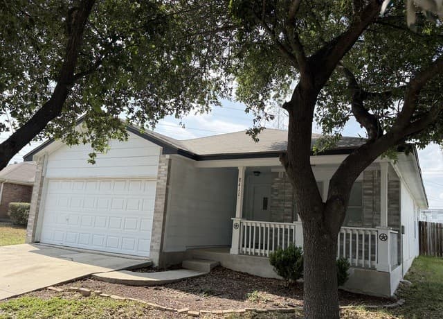 rental at 8411  Crinum Lily Dr in Converse, TX — photo 1