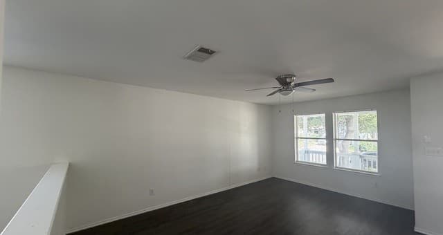 rental at 8411  Crinum Lily Dr in Converse, TX — photo 4