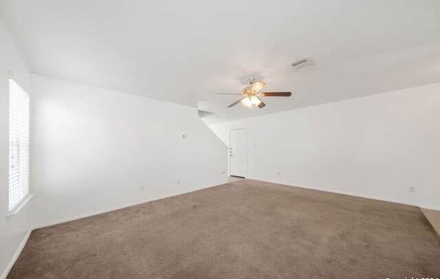 rental at 7  Kenrock Rdg in San Antonio, TX — photo 5