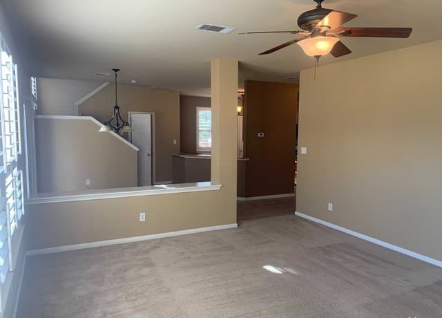 rental at 842  Windhurst in San Antonio, TX — photo 5