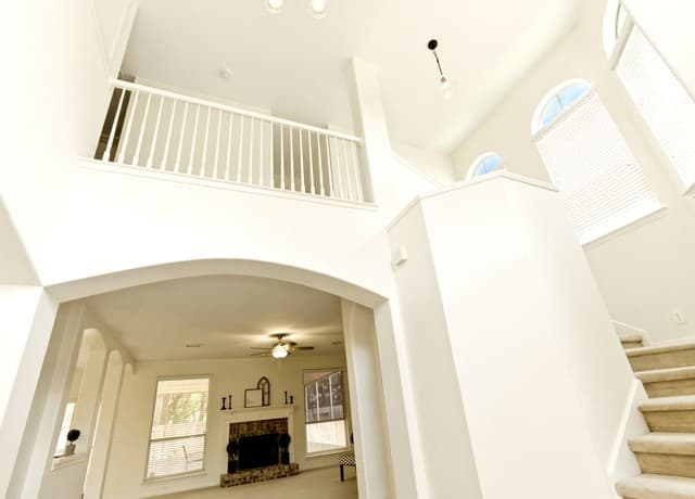 rental at 119  Baythorne in Universal City, TX — photo 5