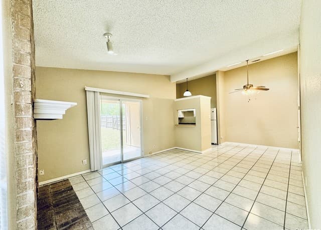 rental at 14535  Woods Hole Dr in San Antonio, TX — photo 2