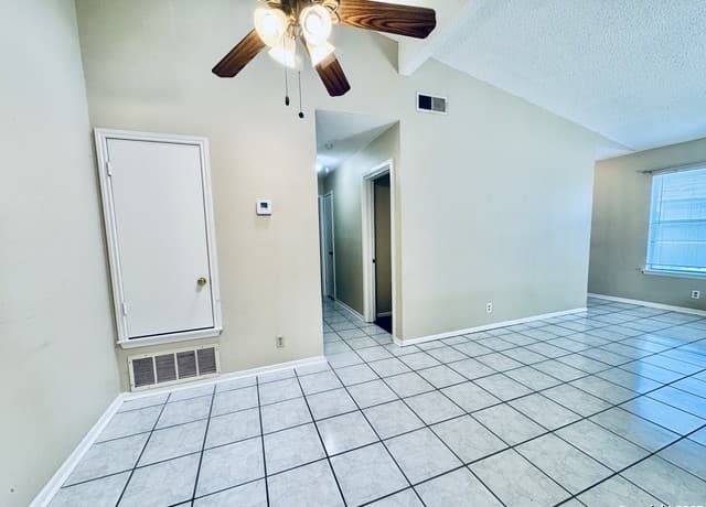 rental at 14535  Woods Hole Dr in San Antonio, TX — photo 5