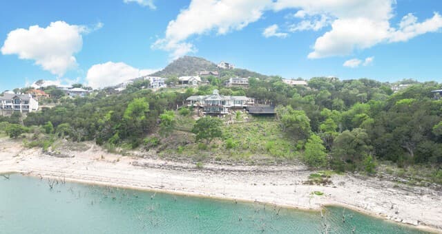 rental at 1460  Oc Trout Dr in Canyon Lake, TX — photo 2