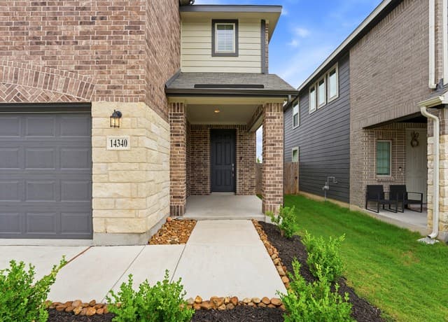 rental at 14340  Iron Knight in San Antonio, TX — photo 4
