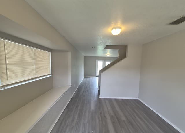 rental at 4526  Safe Harbor in San Antonio, TX — photo 2