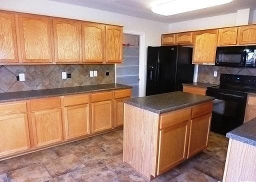 rental at 10614  Arabian Sands in San Antonio, TX — photo 4