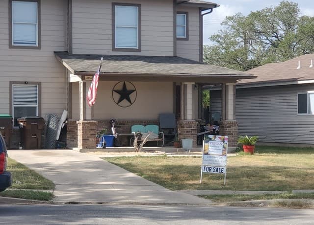 rental at 10167  Sundrop Pass in San Antonio, TX — photo 5
