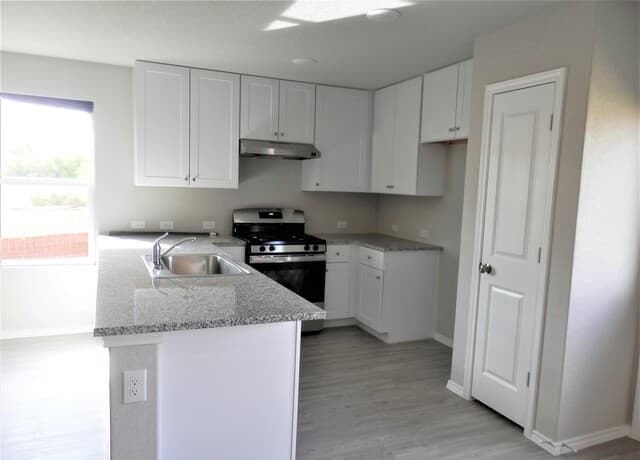 rental at 570  Blue Stem Rd in New Braunfels, TX — photo 4