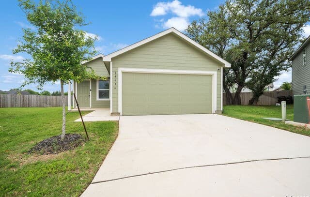 rental at 14636  Cregg Mill Dr in San Antonio, TX — photo 2