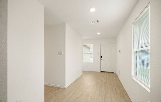 rental at 14636  Cregg Mill Dr in San Antonio, TX — photo 4