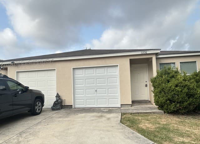 2-bedroom rental at 11206 Center Point Rd in San Antonio, TX — photo 1