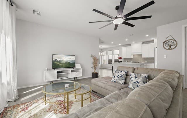 rental at 9329  Trestle Crk in San Antonio, TX — photo 4