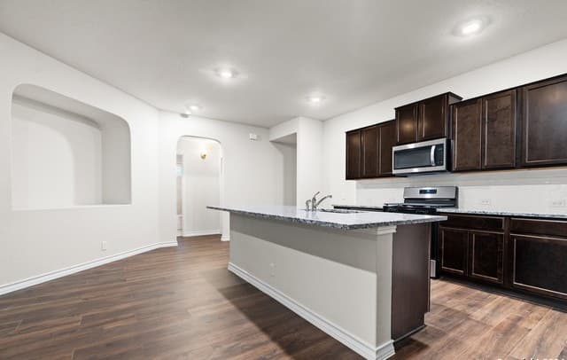 rental at 4850  Paluxy Trl in San Antonio, TX — photo 2