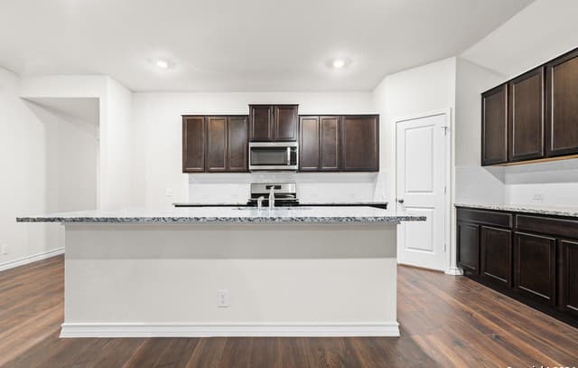 rental at 4850  Paluxy Trl in San Antonio, TX — photo 3