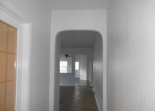 rental at 9626  Palomino Path in San Antonio, TX — photo 2