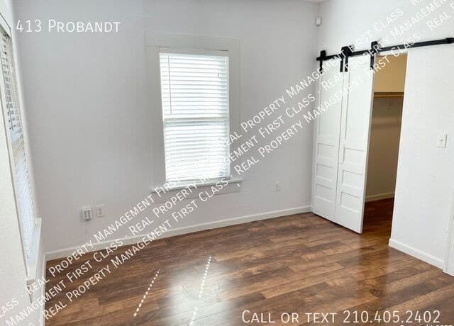 rental at 413  Probandt in San Antonio, TX — photo 3