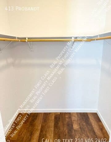rental at 413  Probandt in San Antonio, TX — photo 5