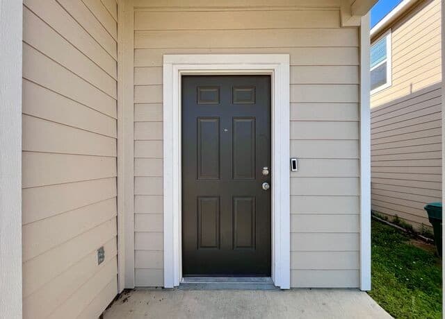 rental at 5322  Flying Hooves in San Antonio, TX — photo 3