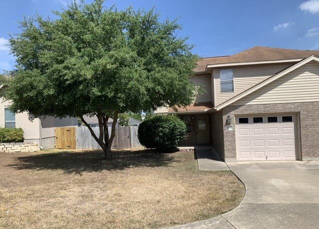 rental at 3014  Green Mountain Dr in New Braunfels, TX — photo 2