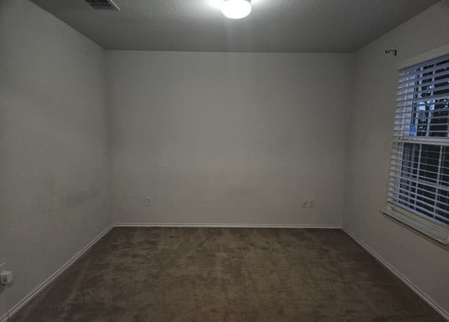 rental at 178  Hidden Knoll in Selma, TX — photo 2