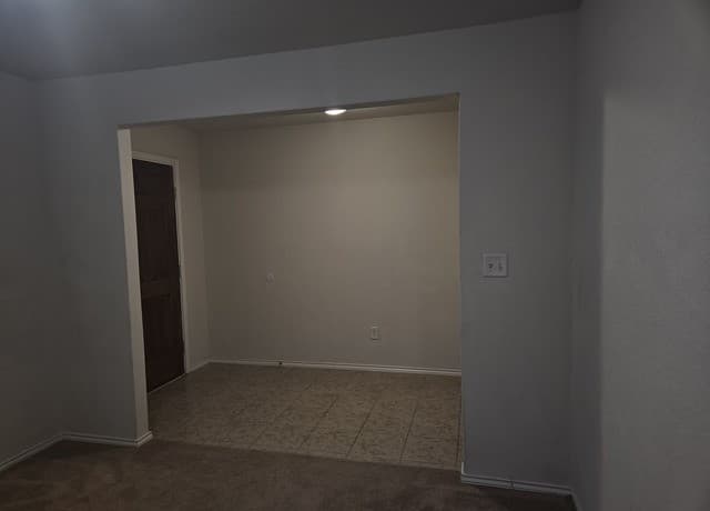 rental at 178  Hidden Knoll in Selma, TX — photo 3