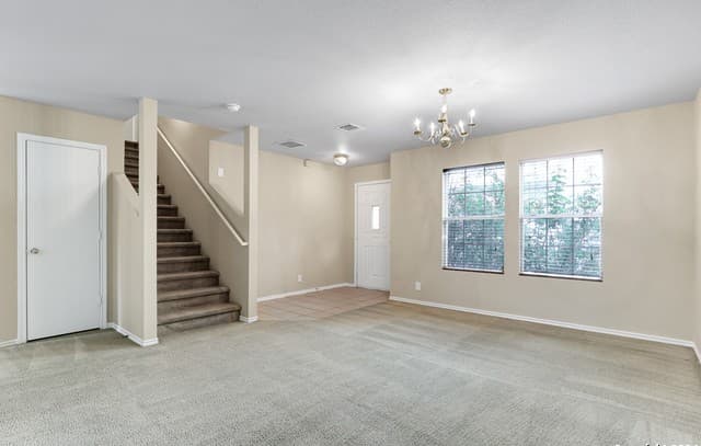 rental at 210  Birchwood Bay in San Antonio, TX — photo 3